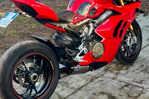 Ducati Panigale v4s