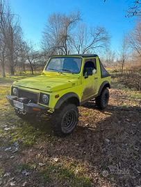 Suzuki Santana sj410