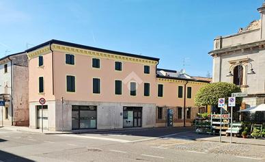 2 LOCALI A ZEVIO