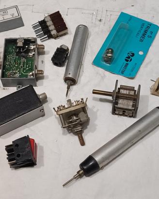 MATERIALE ELETTRONICO 