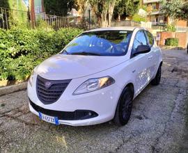 Lancia Ypsilon 1.2 8v ecochic Gpl 69cv E6 KM 11500