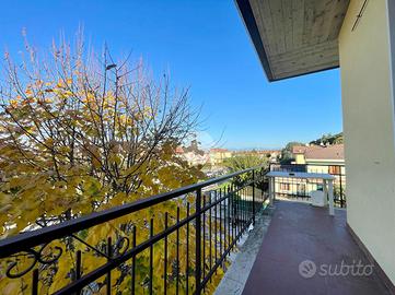 4 LOCALI A CASTELNUOVO DEL GARDA