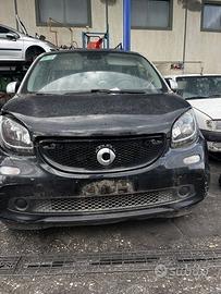 Ricambi muso smart forfour 453