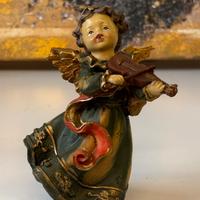 Angioletto che suona il violino