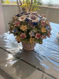 Vaso in ceramica di Capodimonte