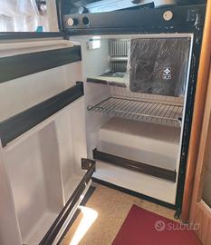 frigorifero bivalente 12 v, 220 v.