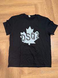 maglia nera con stampo
