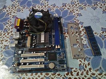 Scheda madre AsRock + cpu Intel E5200
