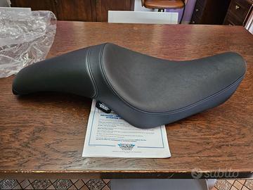 Sella biposto harley davidson 883 iron NUOVA
