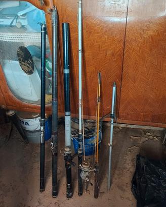 Vecchie canne da pesca