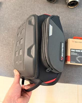 Borsa e attacco SW motech per hypermotard 950