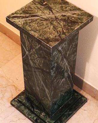 COLONNA IN LEGNO MASSELLO DIPINTO.