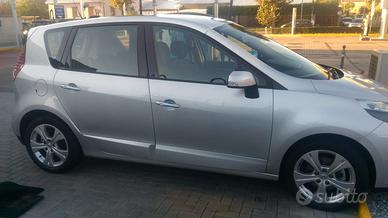 Renault Scenic x-mod 1.5 dci 