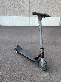 Monopattino elettrico MOMO Design EVO 9