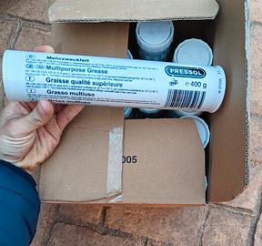 18 Cartucce di grasso da 400 g