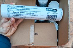 18 Cartucce di grasso da 400 g