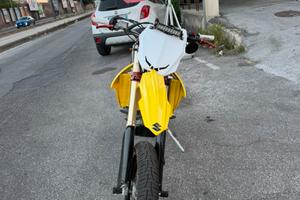 Suzuki 450 valenti