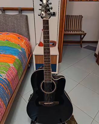 chitarra acustica elettrificata ovation
