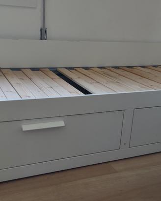 divano letto con doghe legno ikea