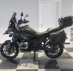 BMW GS 1300 TRIPLE BLACK