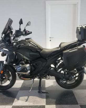 BMW GS 1300 TRIPLE BLACK