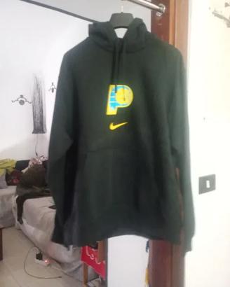 Felpa Nike con logo P