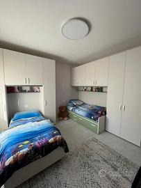 Cameretta completa con armadi a ponte