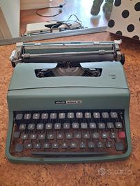 macchina da scrivere Olivetti Lettera 32