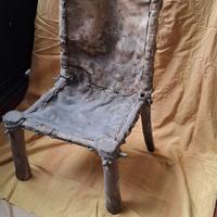 SEDIA SCULTOREA TRIBALE
