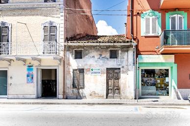 CASA SEMINDIPENDENTE A PORTO SANT'ELPIDIO