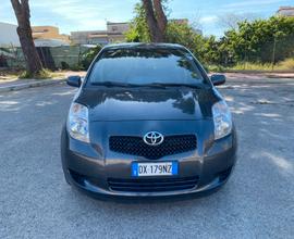 TOYOTA YARIS 1.3 B