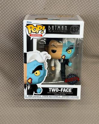 Funko pop two-face 432 batman the animated series