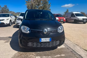 AUTO ELETTRICA PER NEOPATENTATI , PER LA CITTA'