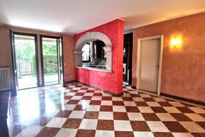 3 LOCALI A PESCANTINA
