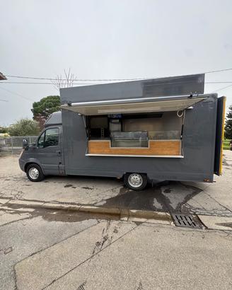 Autonegozio Pizzeria Ambulante Food Truck