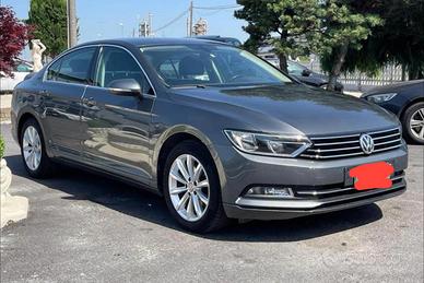 Volkswagen Passat Berlina