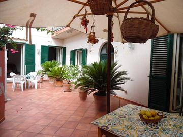 Casa indipendente vicino Nitrodi