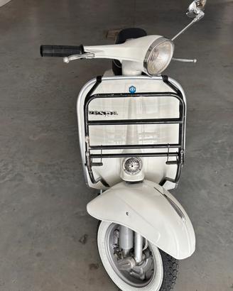 Portapacchi anteriore Vespa