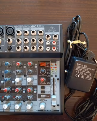 Mixer Behringer 12 ch