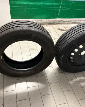 2 Pneumatici Continental 6 205/60 R16 + cerchio