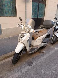 Scarabeo 200 ie (2011)