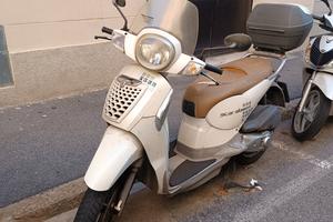 Scarabeo 200 ie (2011)