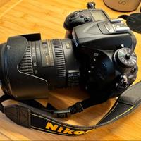 Fotocamera Nikon D7200 con obiettivo 18/200