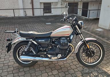 Moto Guzzi V9 Roamer 2017 17400km