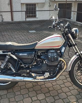 Moto Guzzi V9 Roamer 2017 17400km