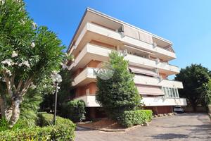 3 LOCALI A FRANCAVILLA AL MARE