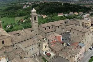 Castelfidardo, terreno, ulivi e vista mare