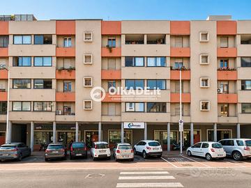 Cagliari- Esavano con cantina e p.auto-S.Avendrace
