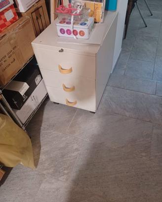 Cassettiera