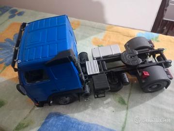 Volvo f16 italeri statico